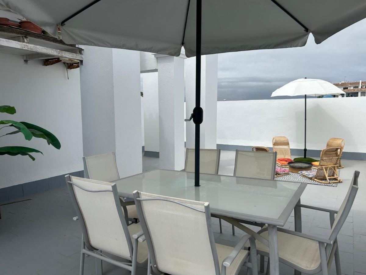 شقة Marlenes Penthouse Duquesa مانيلفا المظهر الخارجي الصورة