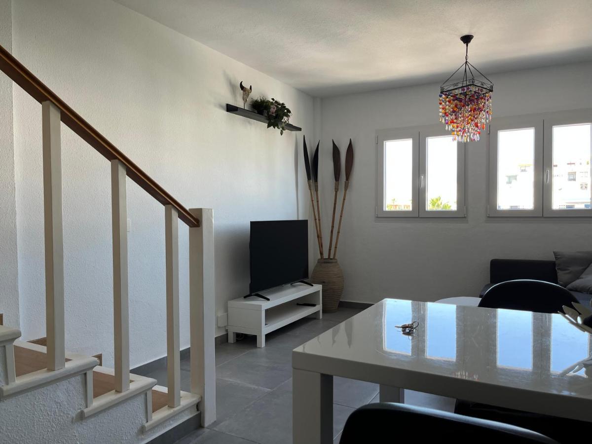 شقة Marlenes Penthouse Duquesa مانيلفا المظهر الخارجي الصورة